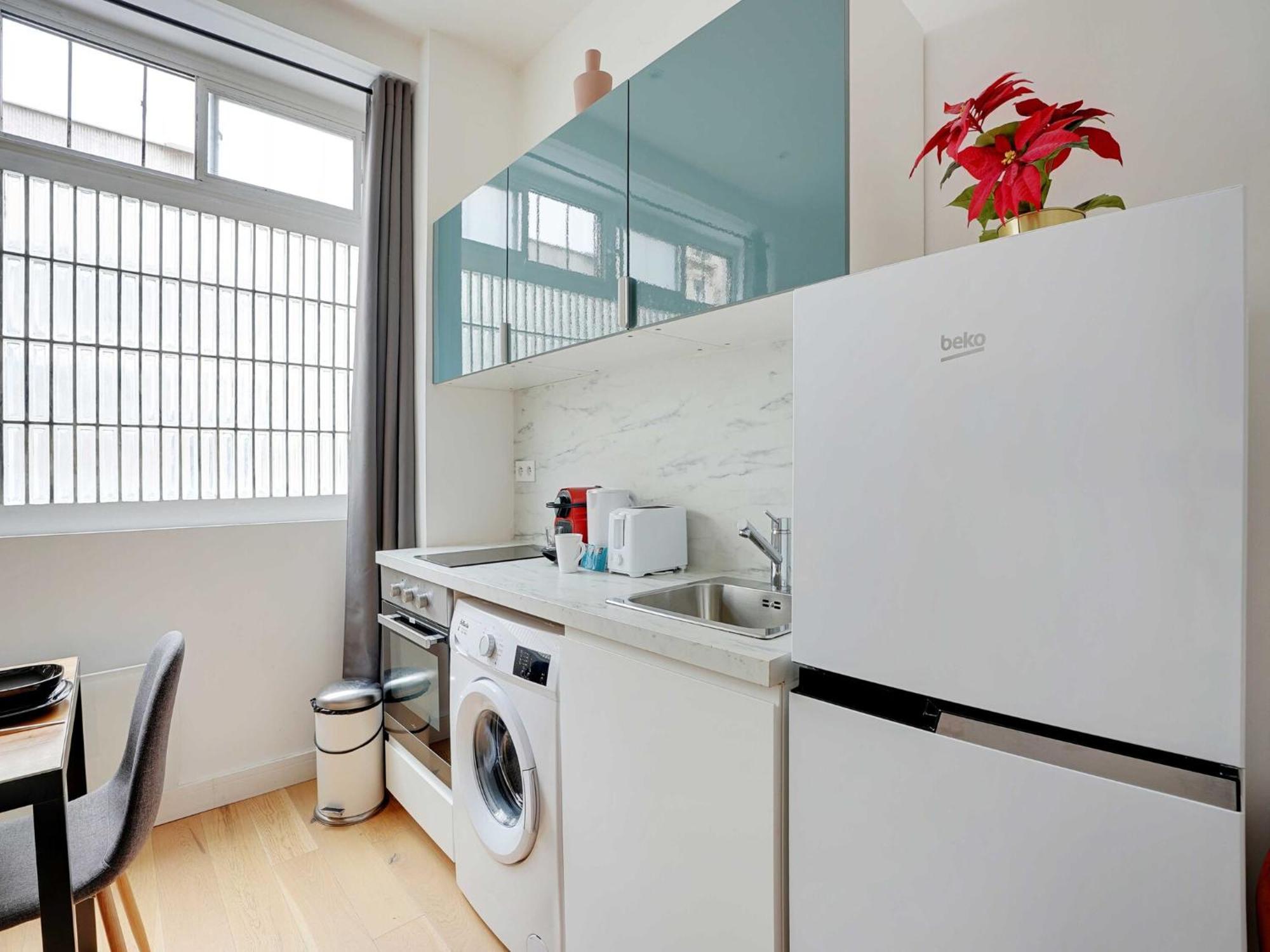 In Bastille With 1 Apartment *